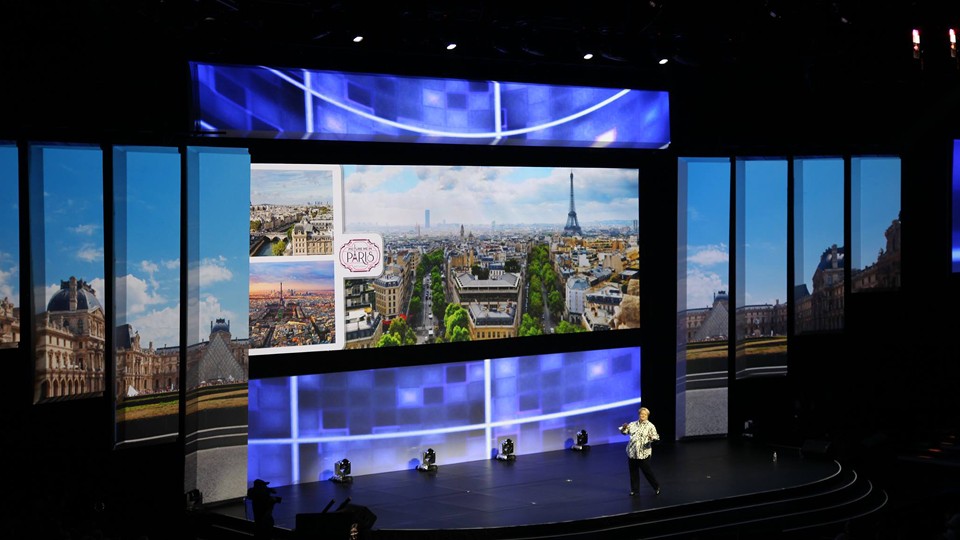 Nen thue tivi lcd hay oled cho su kien